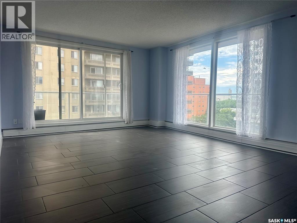 902 320 5Th Avenue N, Saskatoon, SK - Indoor