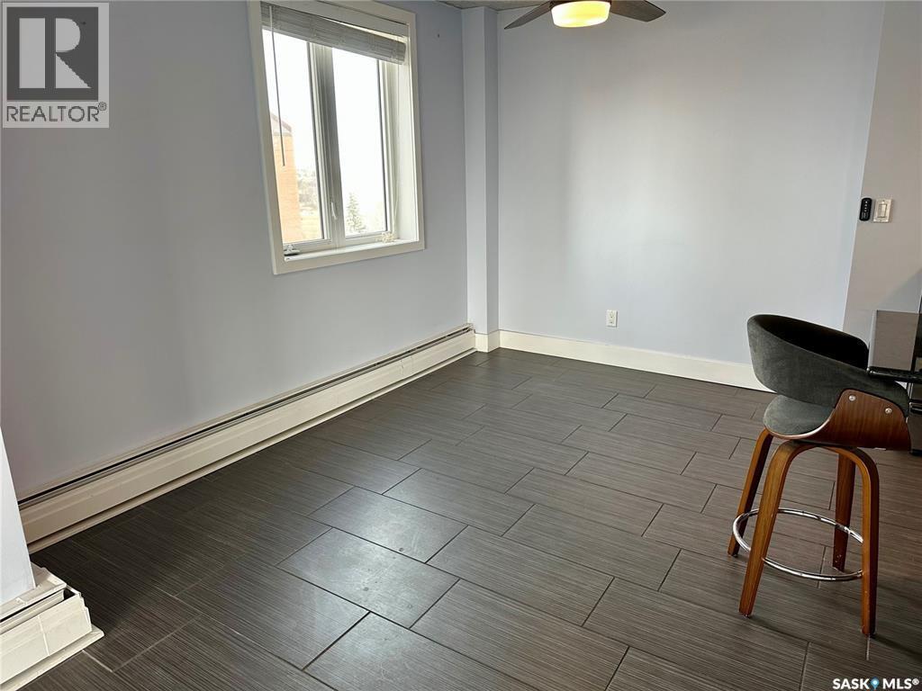 902 320 5Th Avenue N, Saskatoon, SK - Indoor Photo Showing Other Room