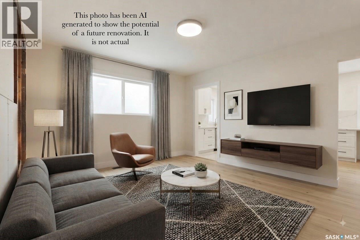 450 Y Avenue S, Saskatoon, SK - Indoor Photo Showing Living Room
