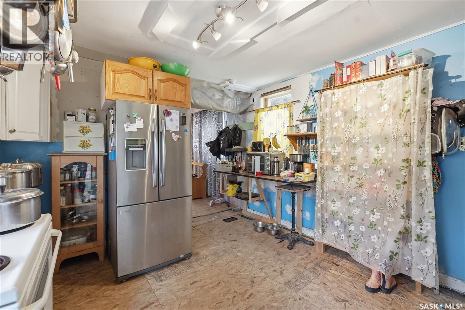 450 Y Avenue S, Saskatoon, SK - Indoor