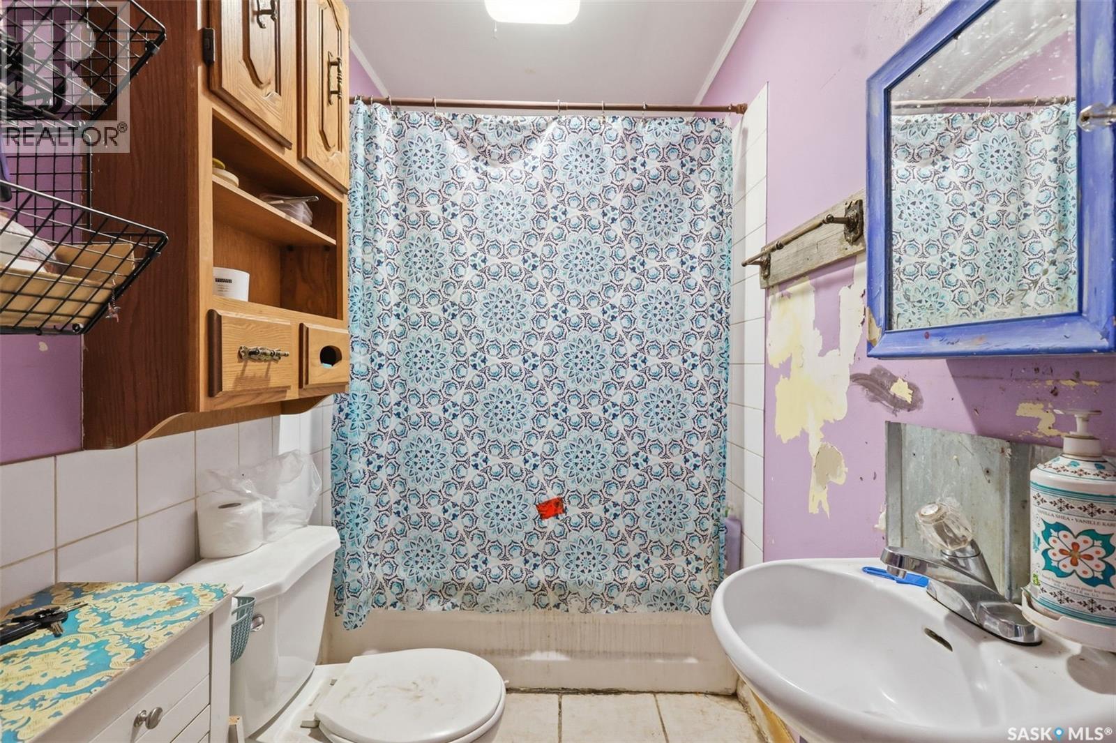 450 Y Avenue S, Saskatoon, SK - Indoor Photo Showing Bathroom