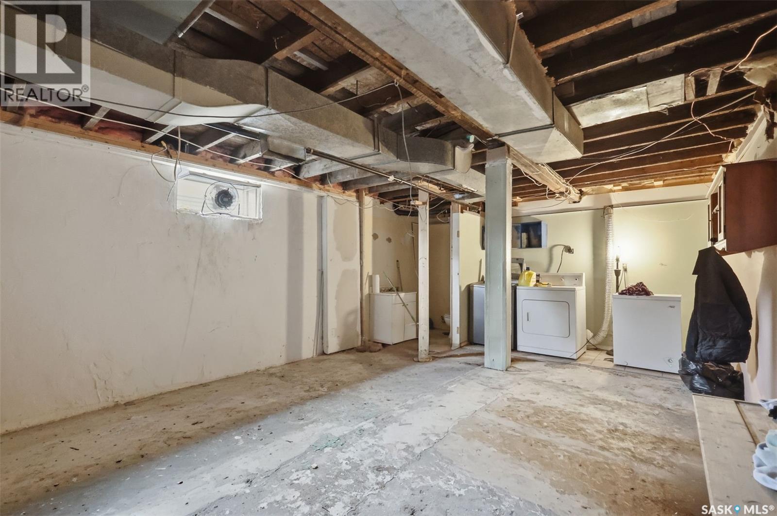 450 Y Avenue S, Saskatoon, SK - Indoor Photo Showing Basement