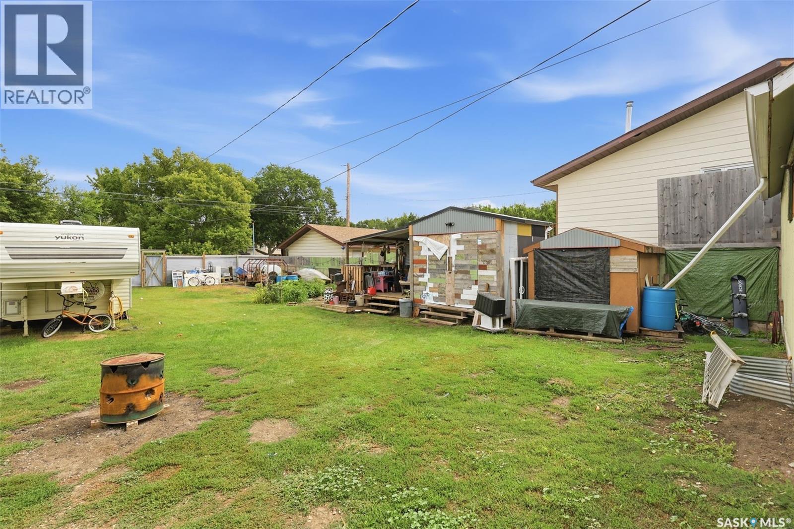 450 Y Avenue S, Saskatoon, SK - Outdoor With Exterior