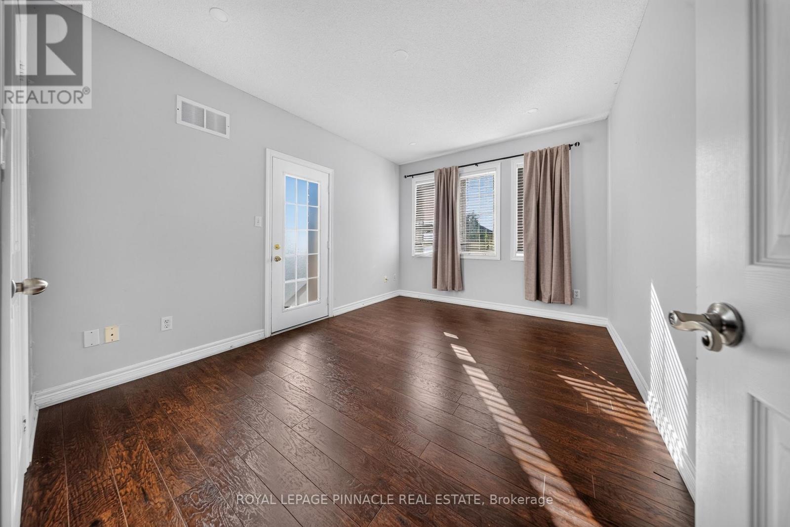 23 Prince Crescent, Brampton, ON - Indoor Photo Showing Other Room
