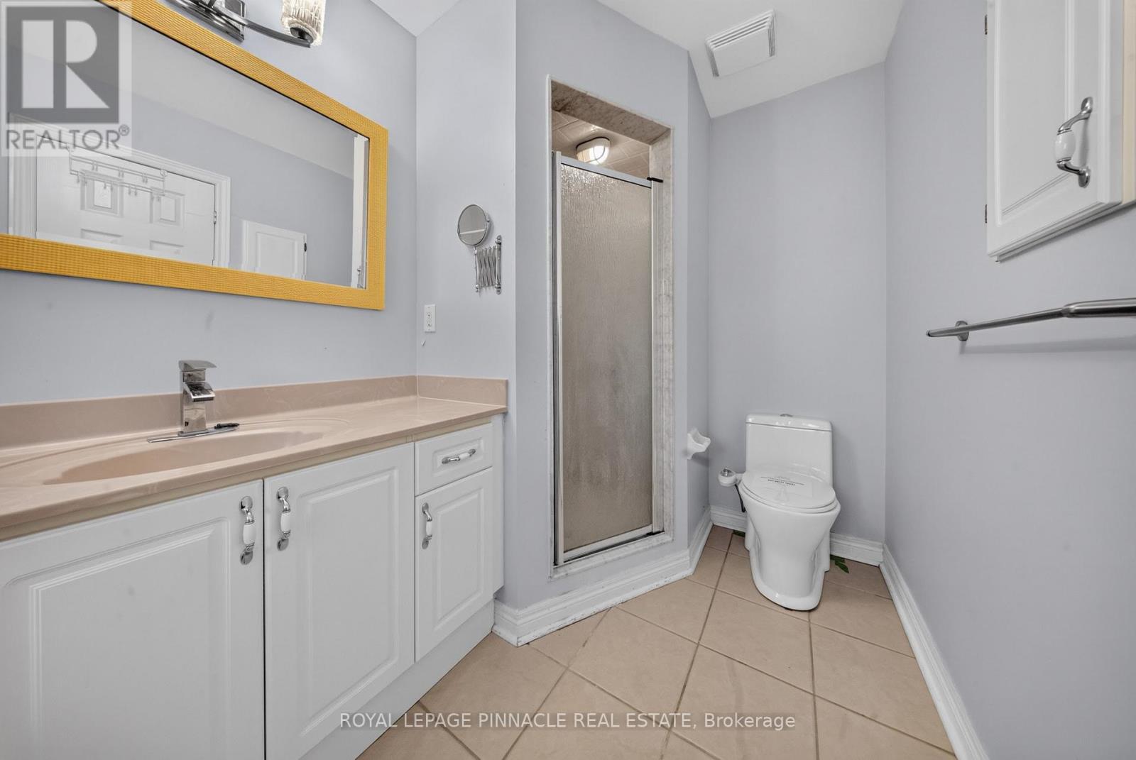 23 Prince Crescent, Brampton, ON - Indoor Photo Showing Bathroom