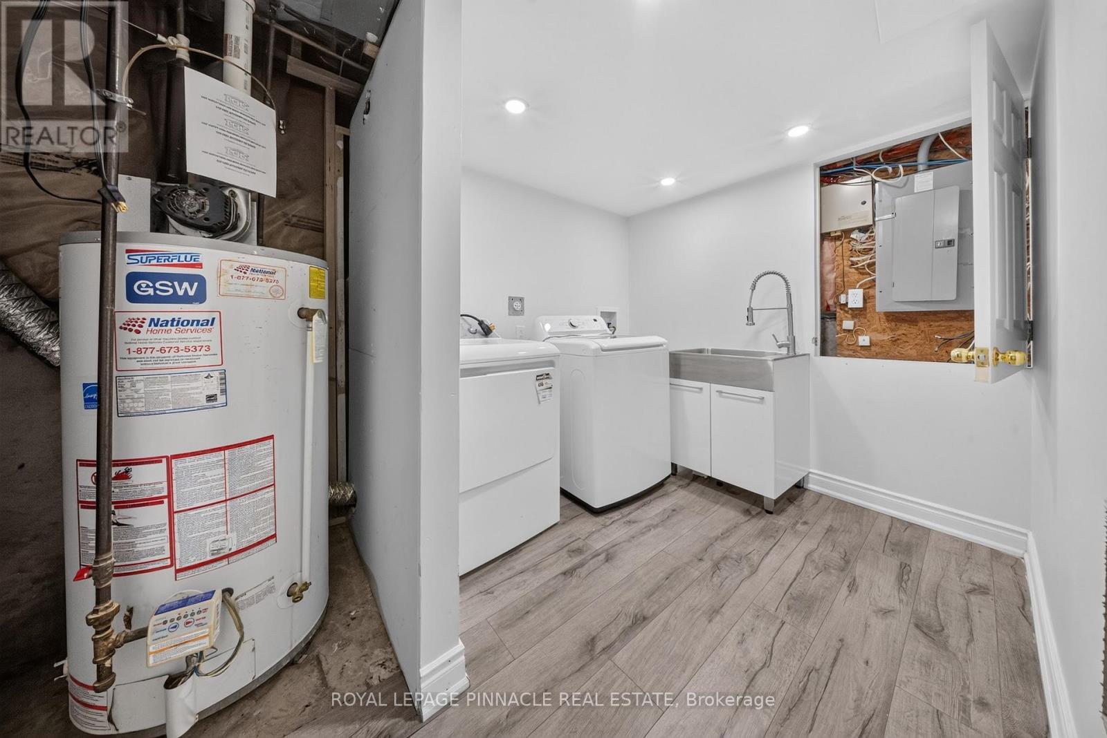 23 Prince Crescent, Brampton, ON - Indoor Photo Showing Laundry Room