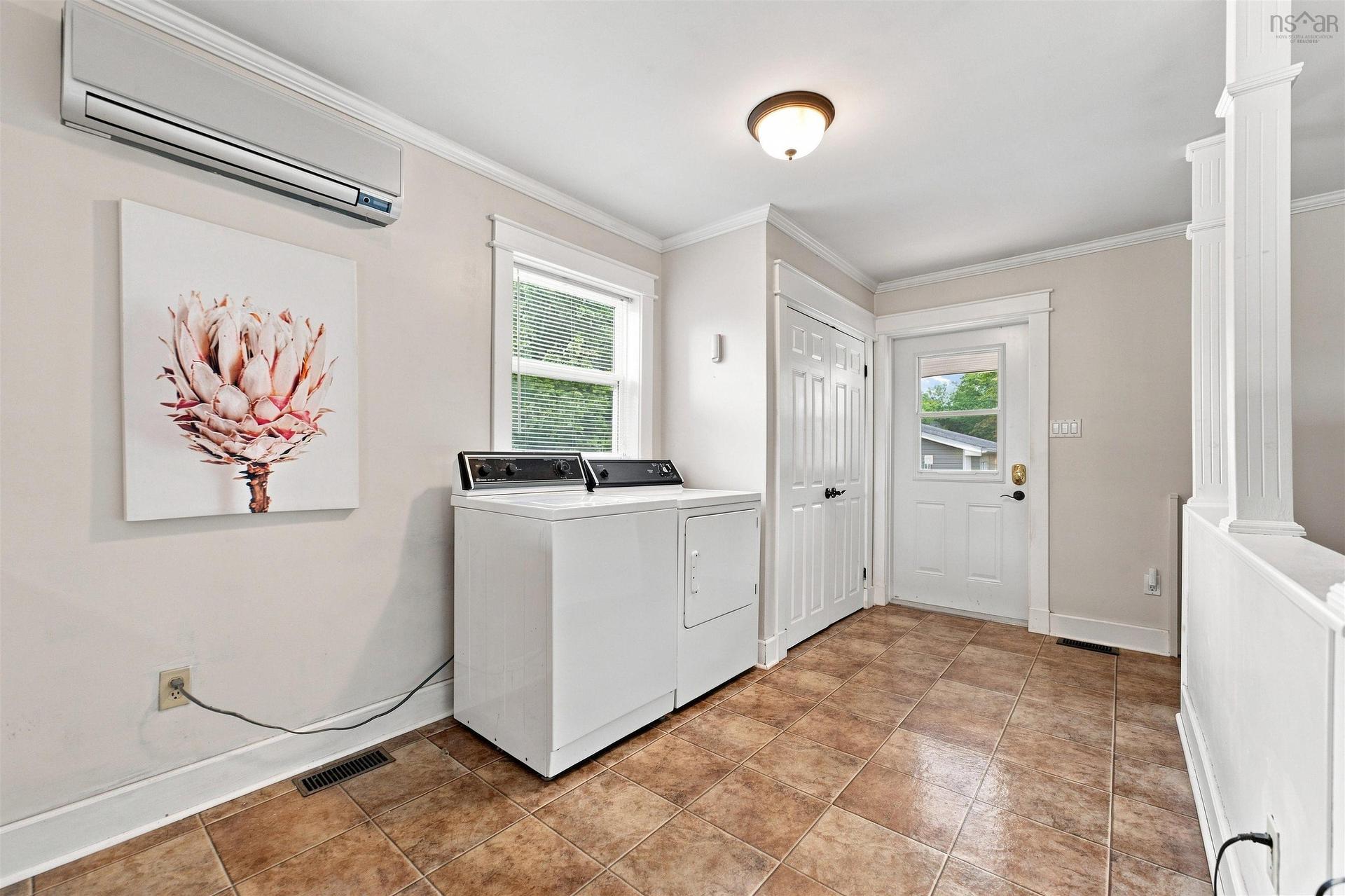 117 Dill Road, Currys Corner, NS - Indoor Photo Showing Laundry Room