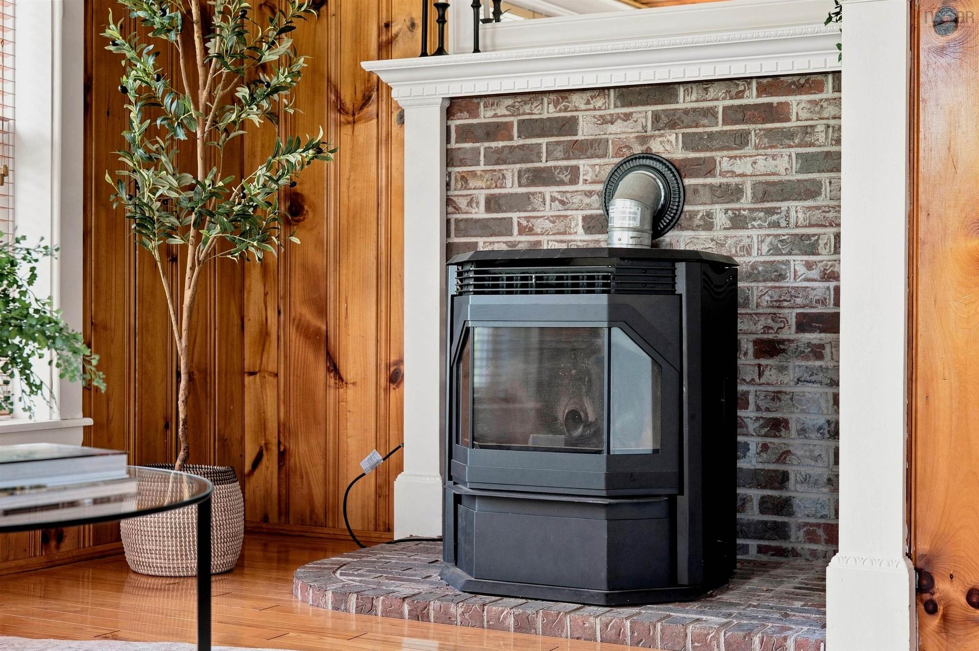 117 Dill Road, Currys Corner, NS - Indoor