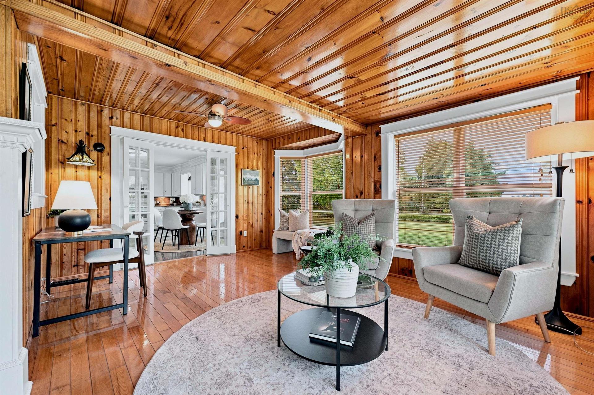 117 Dill Road, Currys Corner, NS - Indoor Photo Showing Living Room