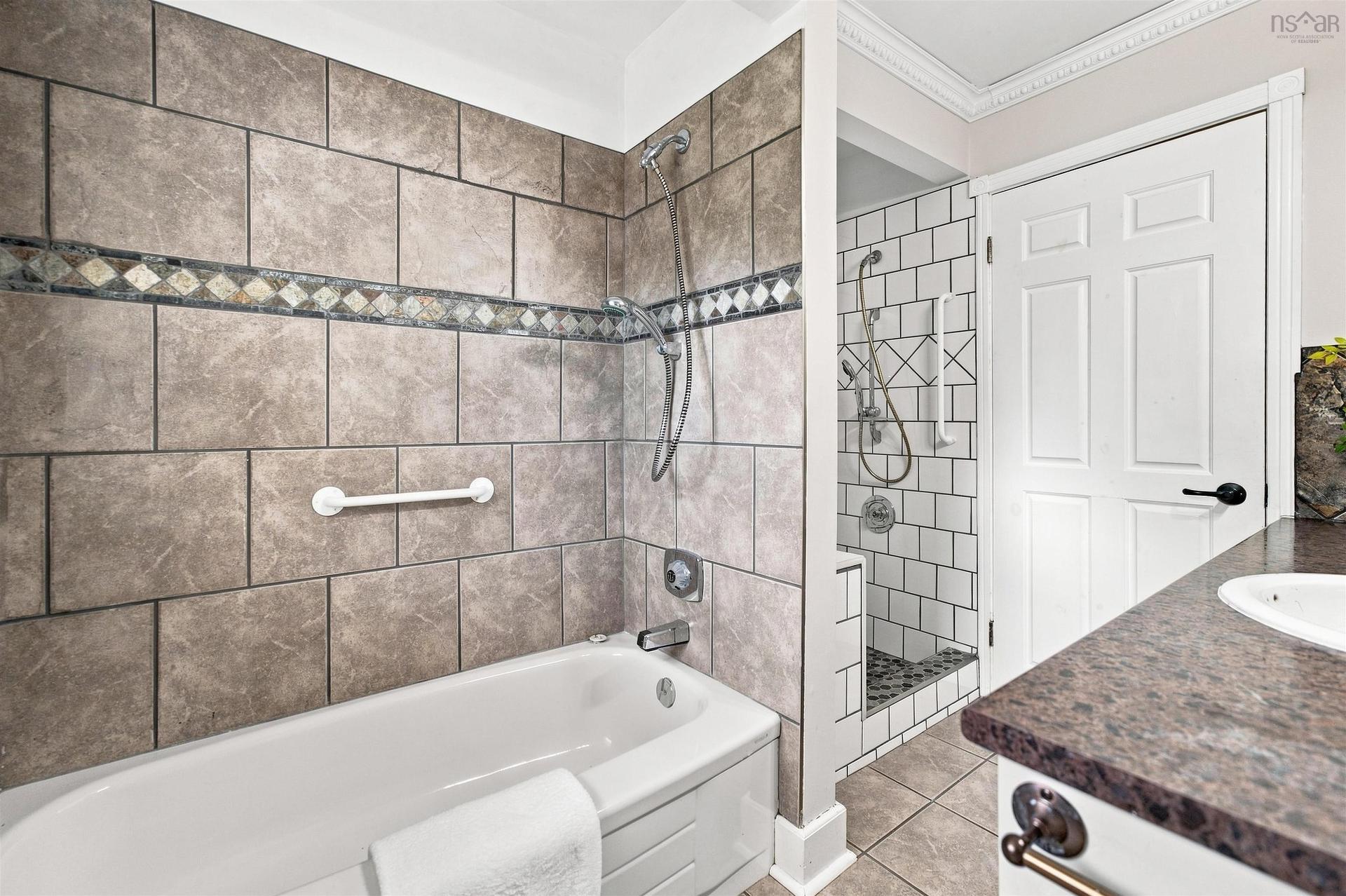 117 Dill Road, Currys Corner, NS - Indoor Photo Showing Bathroom