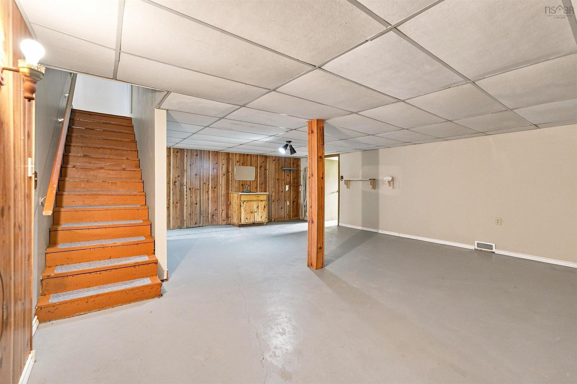 117 Dill Road, Currys Corner, NS - Indoor