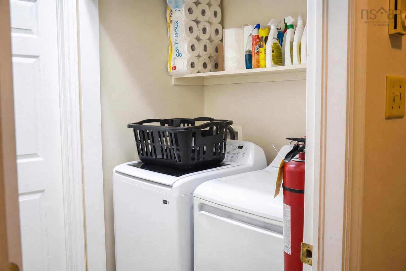 105 Park Street, Truro, NS - Indoor Photo Showing Laundry Room