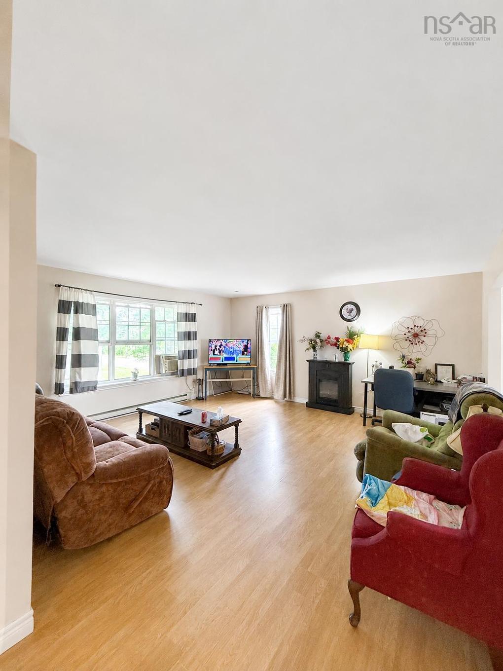 105 Park Street, Truro, NS - Indoor Photo Showing Living Room With Fireplace
