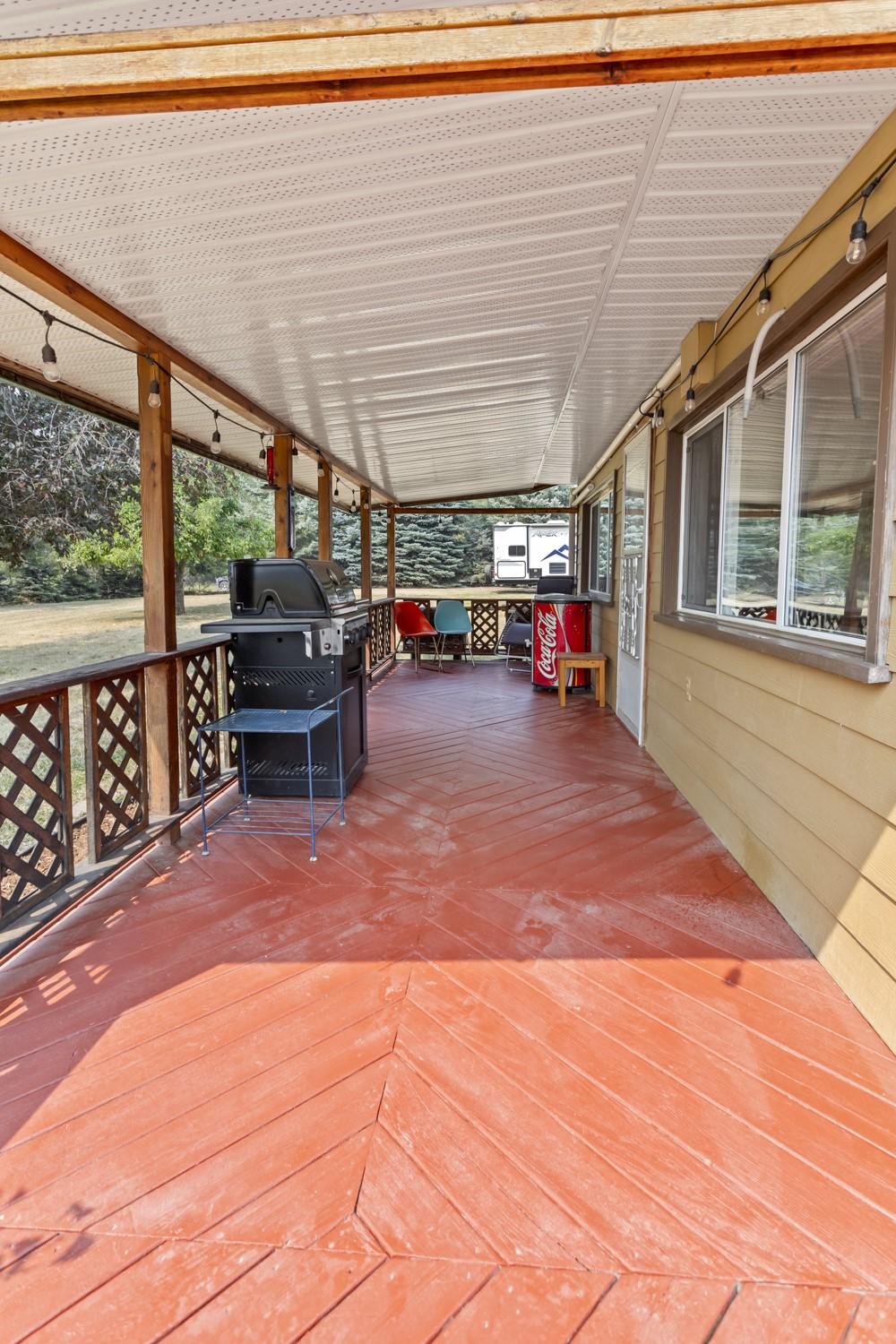 1889 7Th Street, Lister, BC - Photo Showing Other Room