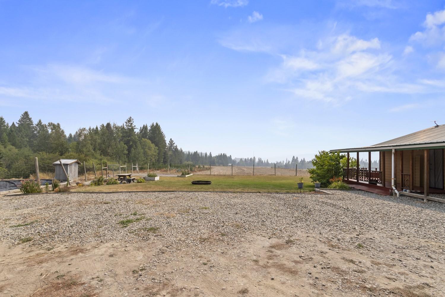 1889 7Th Street, Lister, BC - Outdoor