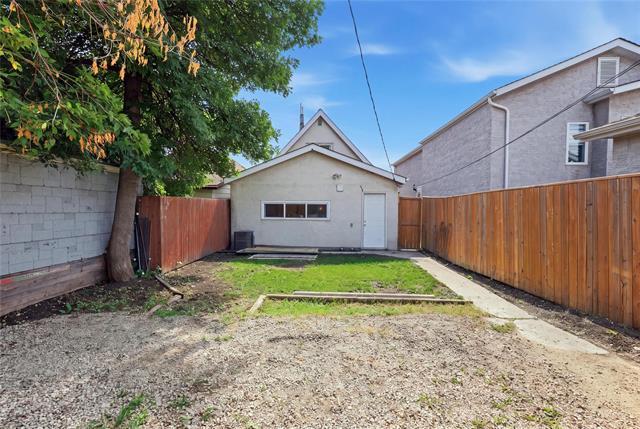 487 Bowman Ave, Winnipeg, MB - Outdoor