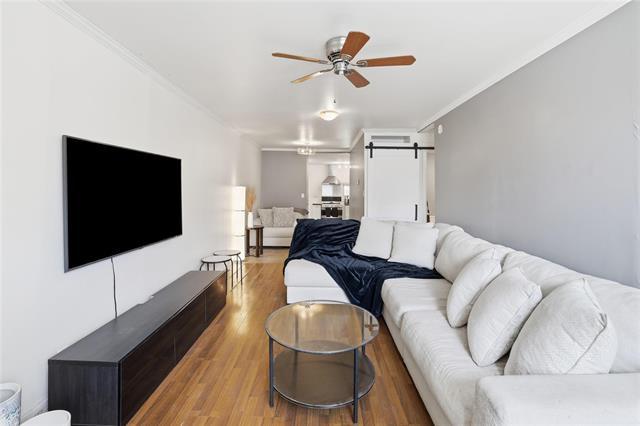 487 Bowman Ave, Winnipeg, MB - Indoor Photo Showing Living Room