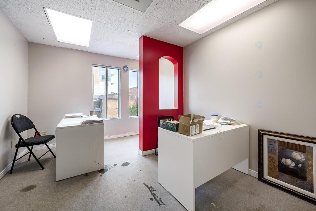 Office - 201-600 Rue Sherbrooke E., Montréal (Ville-Marie), QC - Indoor
