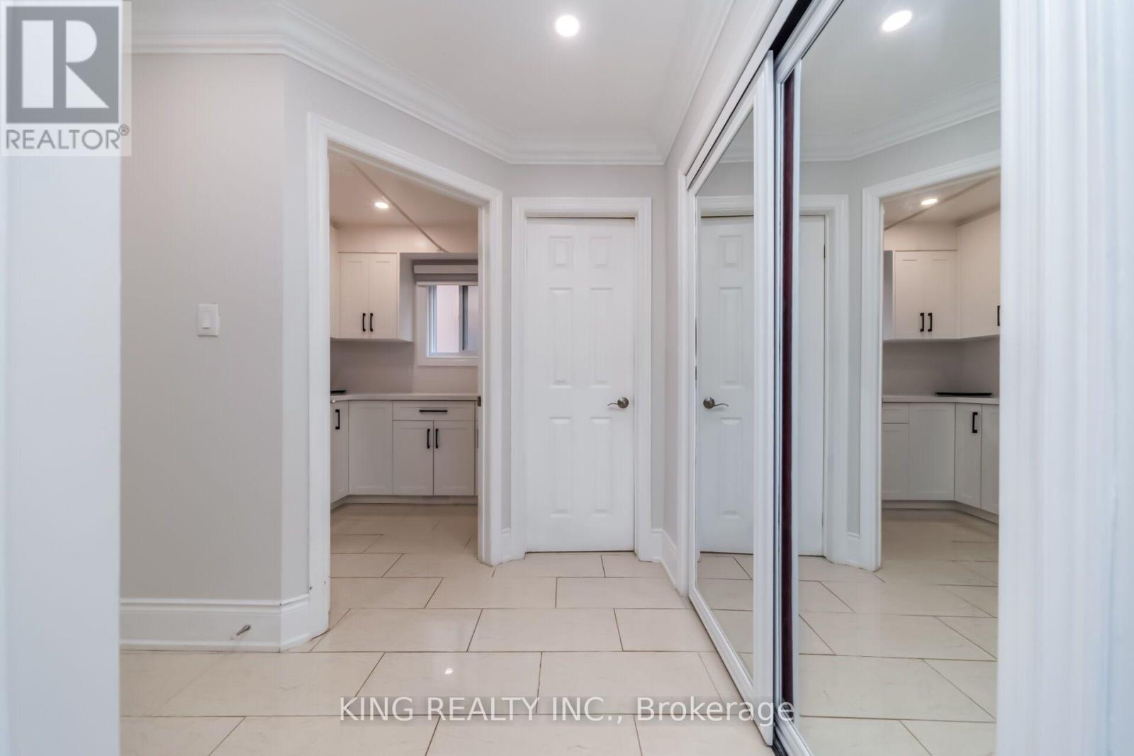 1427 Grossi Street, Mississauga, ON - Indoor Photo Showing Other Room