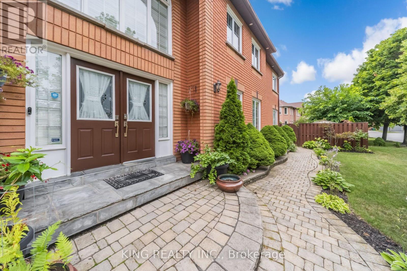1427 Grossi Street, Mississauga, ON - Outdoor