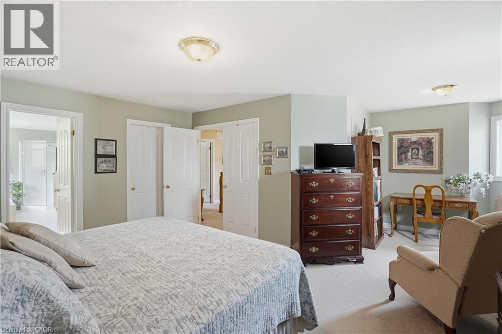 26 Shadetree Crescent, Stoney Creek, ON - Indoor Photo Showing Bedroom