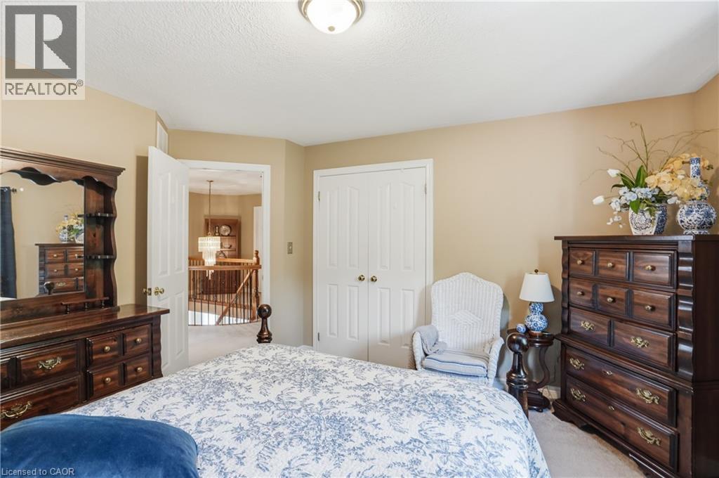 26 Shadetree Crescent, Stoney Creek, ON - Indoor Photo Showing Bedroom