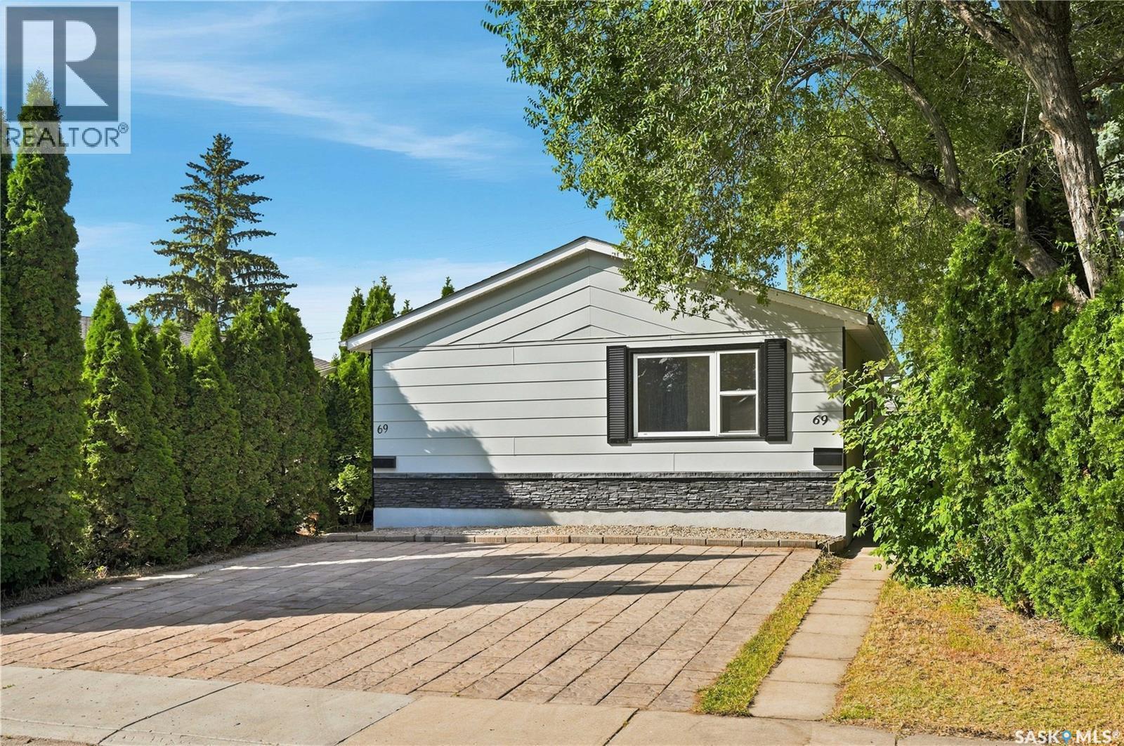 69 Rita Crescent, Saskatoon, SK - Outdoor