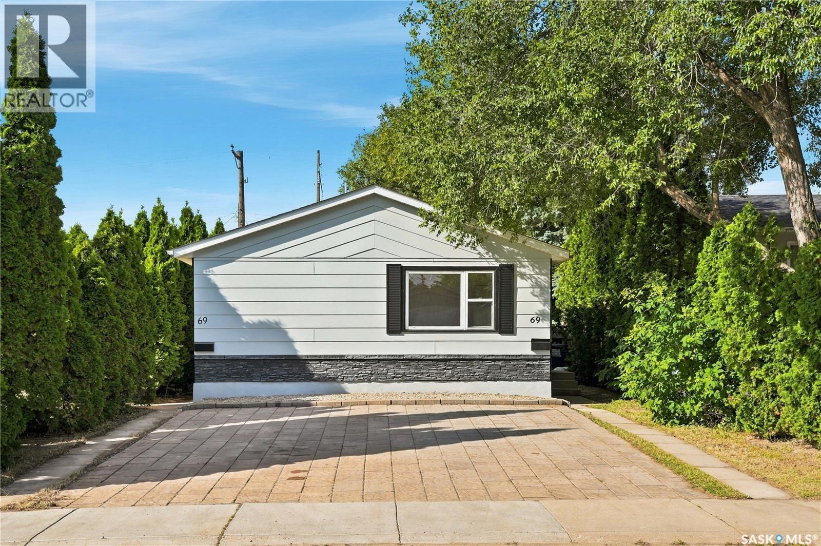 69 Rita Crescent, Saskatoon, SK - Outdoor