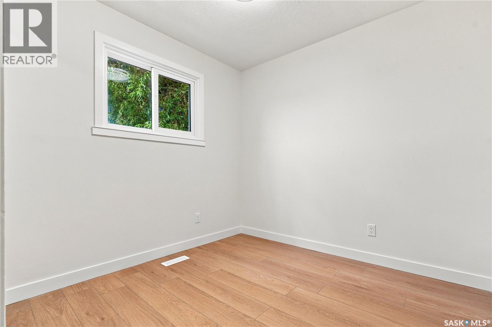 69 Rita Crescent, Saskatoon, SK - Indoor Photo Showing Other Room