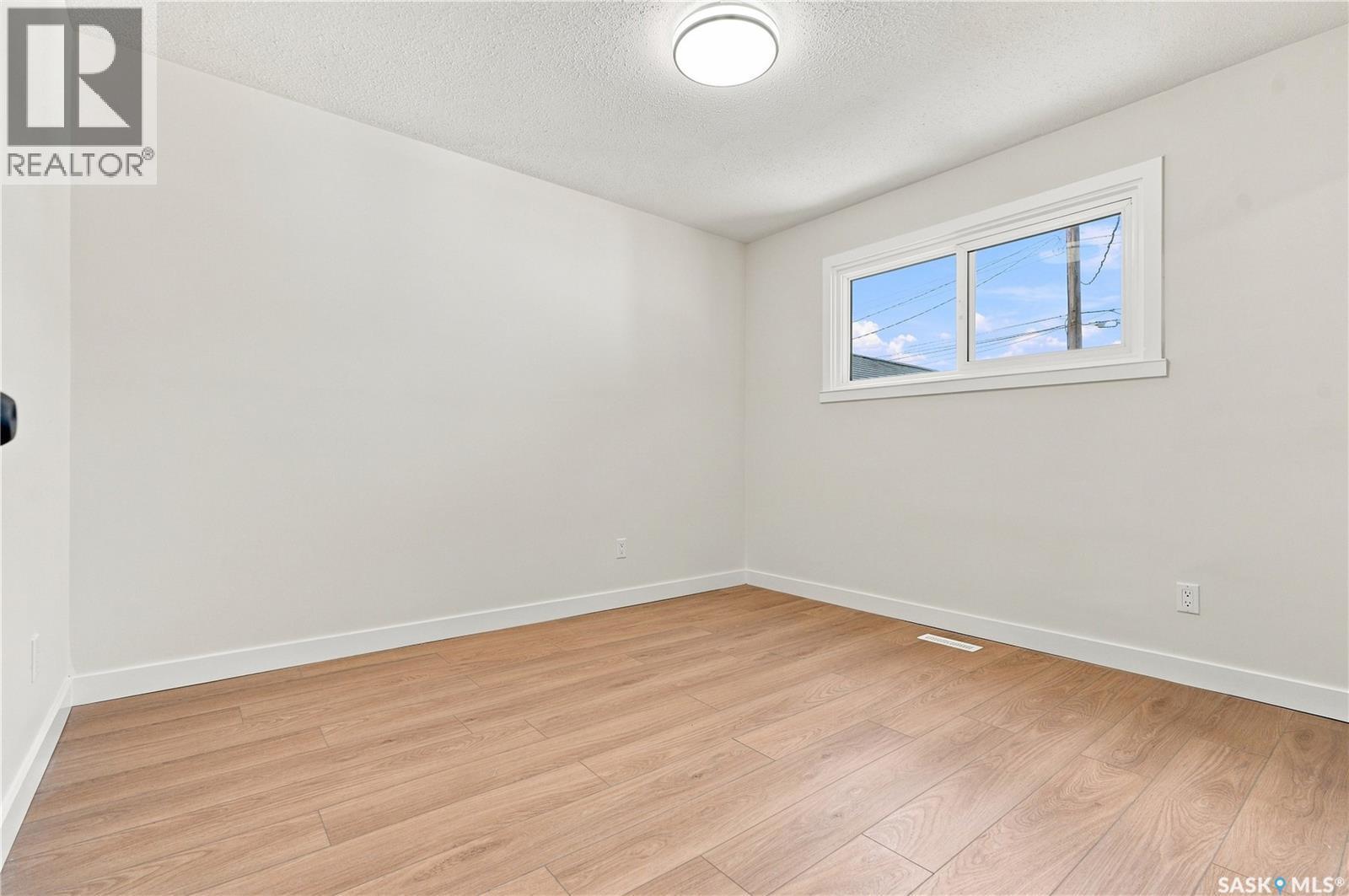 69 Rita Crescent, Saskatoon, SK - Indoor Photo Showing Other Room