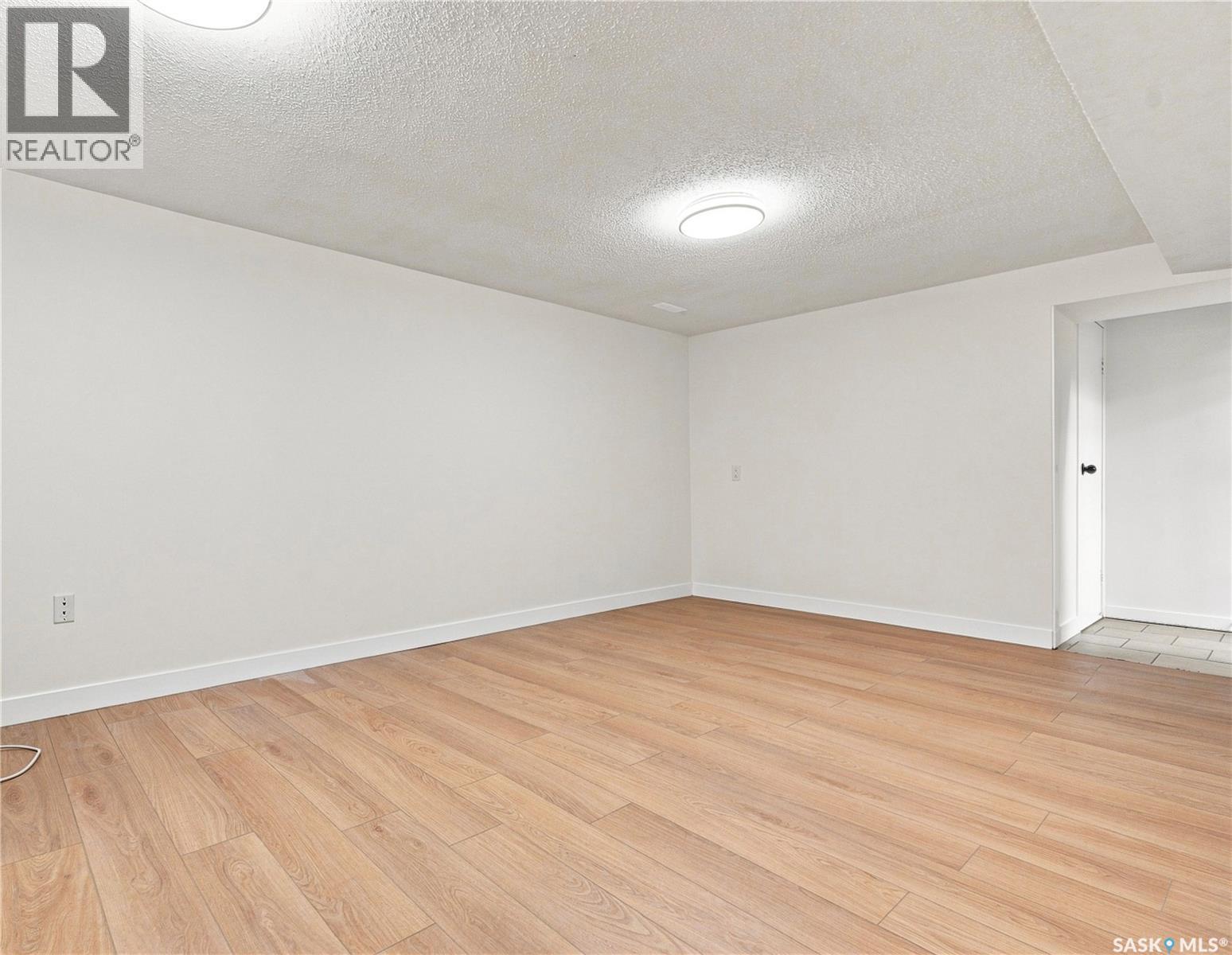 69 Rita Crescent, Saskatoon, SK - Indoor Photo Showing Other Room