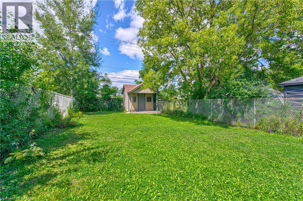 98 Monteagle Crescent, Kitchener, ON - Outdoor