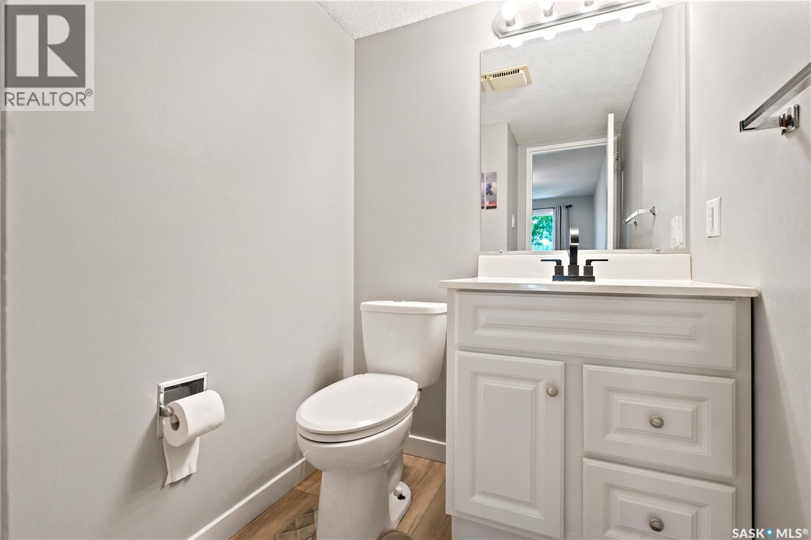 416 425 115Th Street E, Saskatoon, SK - Indoor Photo Showing Bathroom