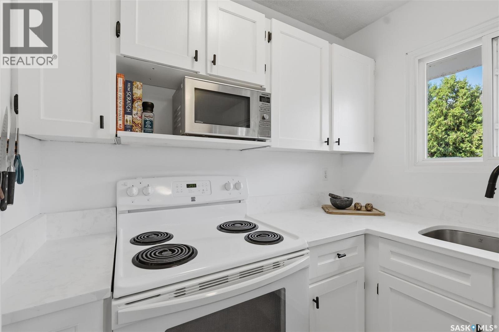 58 120 Acadia Drive, Saskatoon, SK - Indoor Photo Showing Kitchen