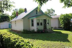 538 Centre STREET Shaunavon, SK S0N 2M0