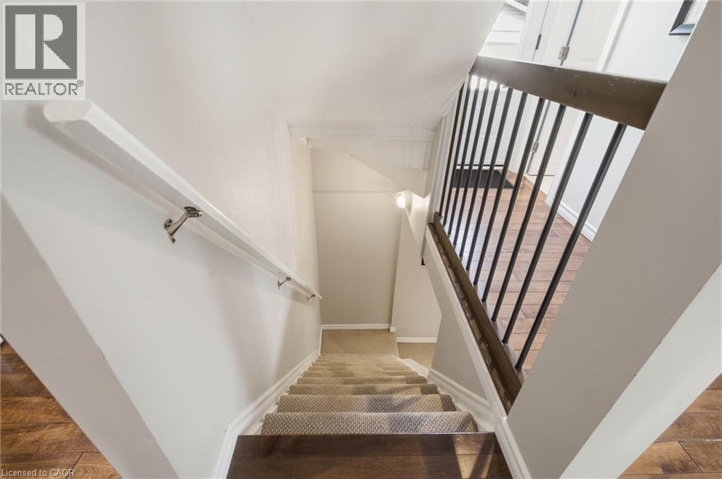 398 East 38Th Street, Hamilton, ON - Indoor Photo Showing Other Room