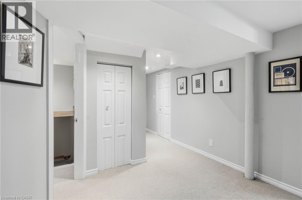 398 East 38Th Street, Hamilton, ON - Indoor Photo Showing Other Room