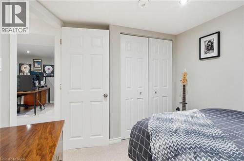 398 East 38Th Street, Hamilton, ON - Indoor Photo Showing Bedroom