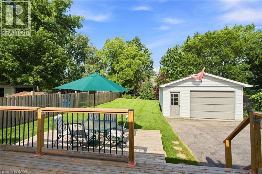 398 East 38Th Street, Hamilton, ON - Outdoor With Deck Patio Veranda