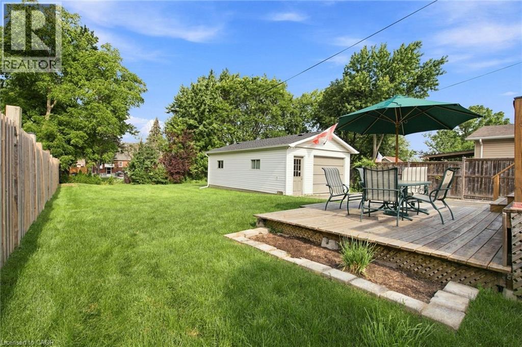 398 East 38Th Street, Hamilton, ON - Outdoor With Deck Patio Veranda