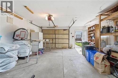 398 East 38Th Street, Hamilton, ON - Indoor Photo Showing Garage