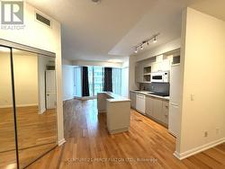 1501-111 Elizabeth Street - - 