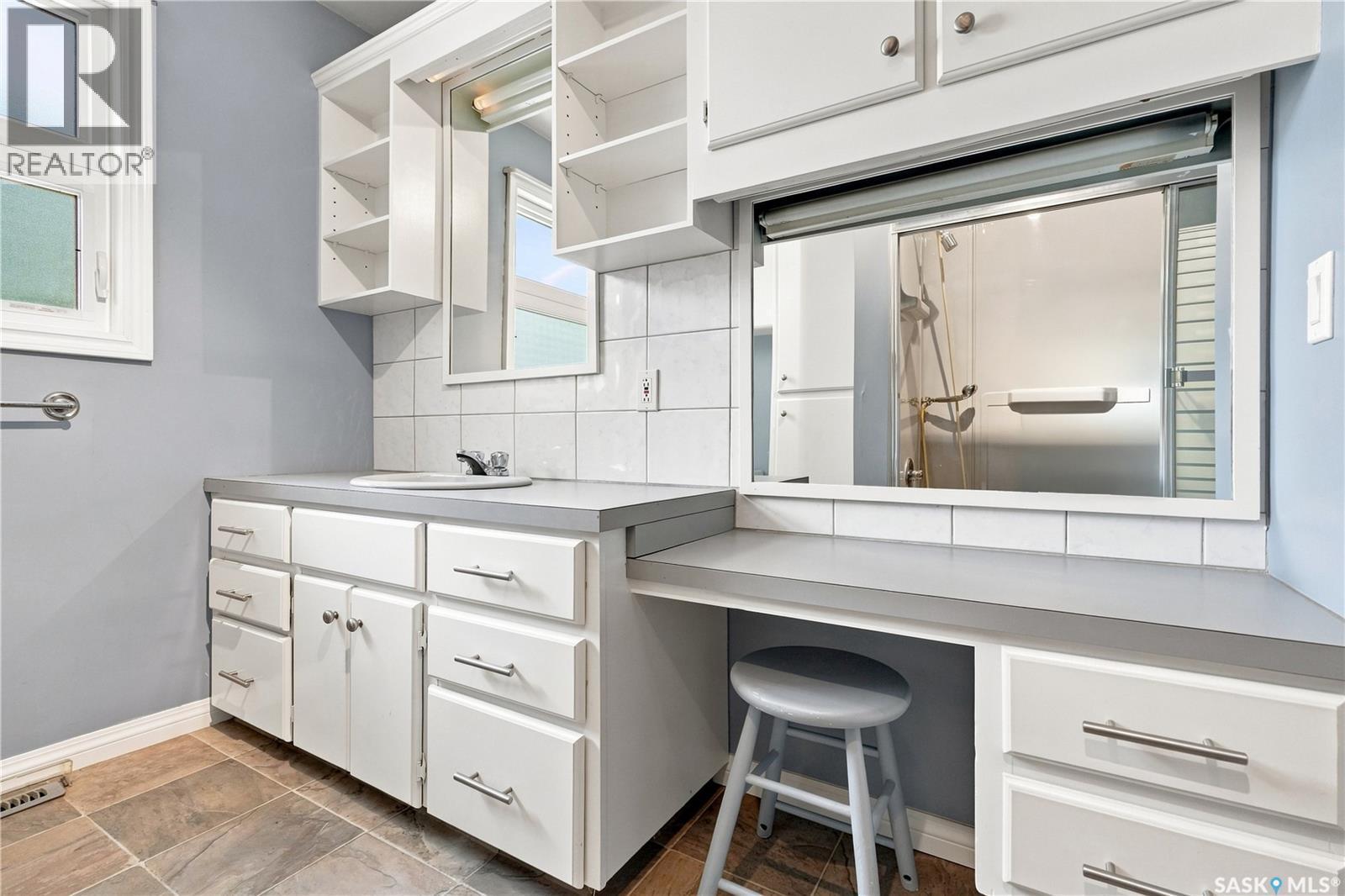 632 Grey Street, Regina, SK - Indoor