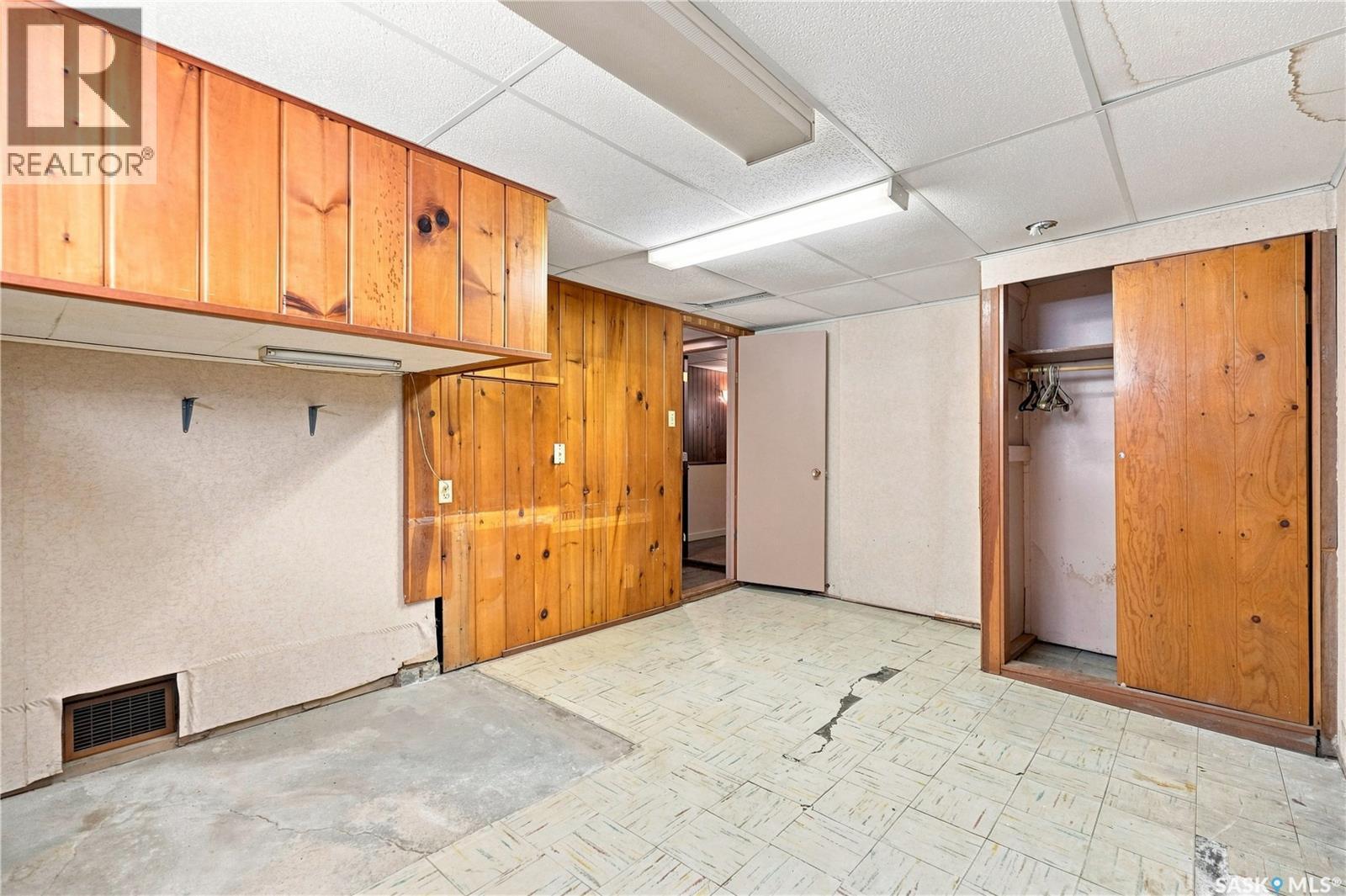632 Grey Street, Regina, SK - Indoor Photo Showing Other Room