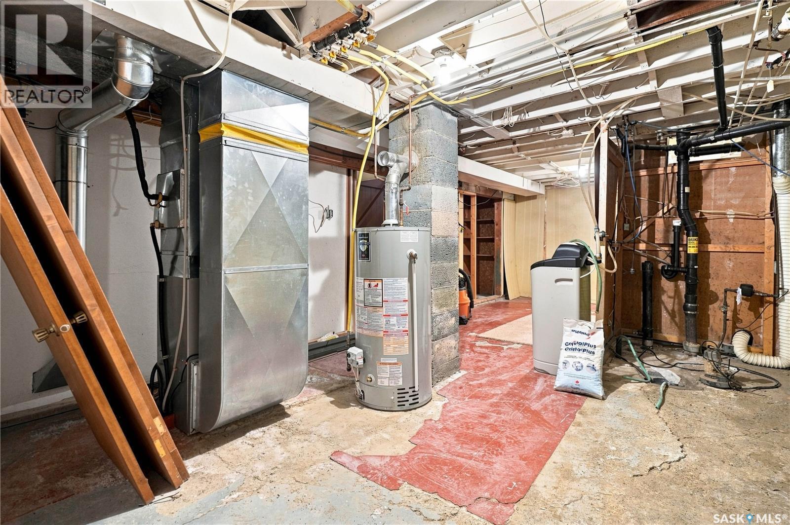 632 Grey Street, Regina, SK - Indoor Photo Showing Basement