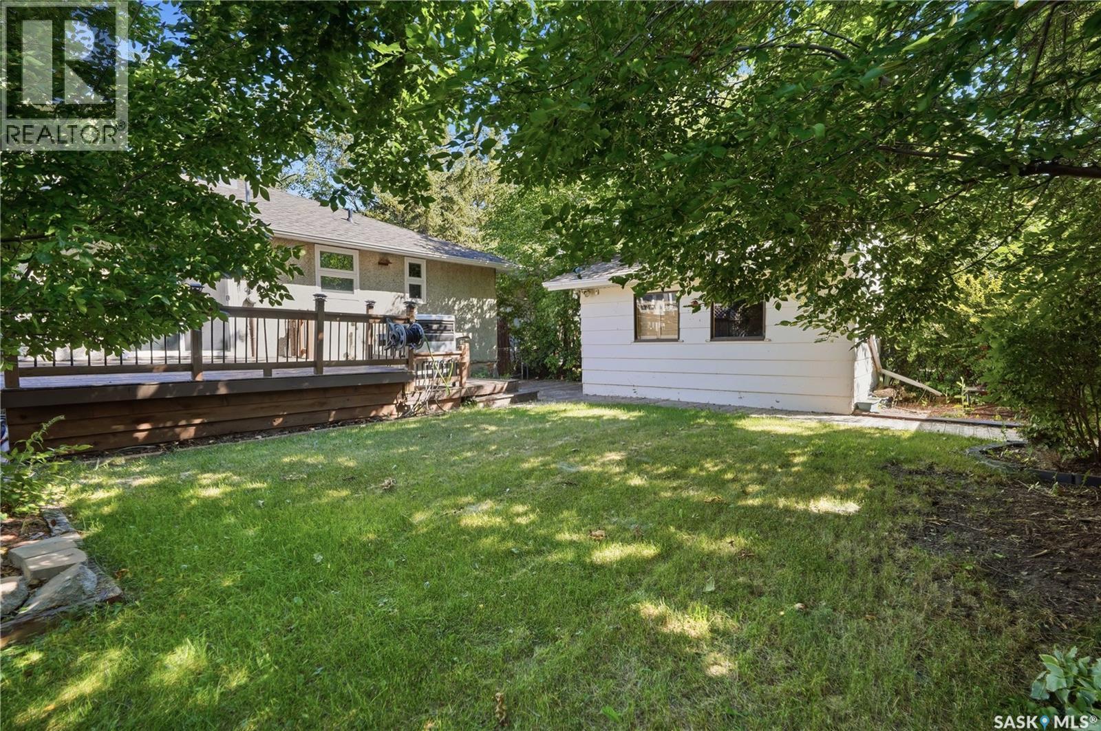 632 Grey Street, Regina, SK - Outdoor With Deck Patio Veranda