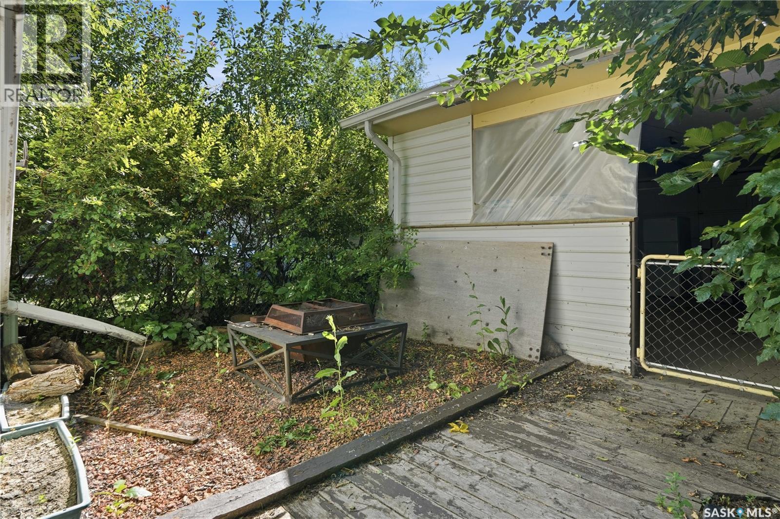 632 Grey Street, Regina, SK - Outdoor With Exterior