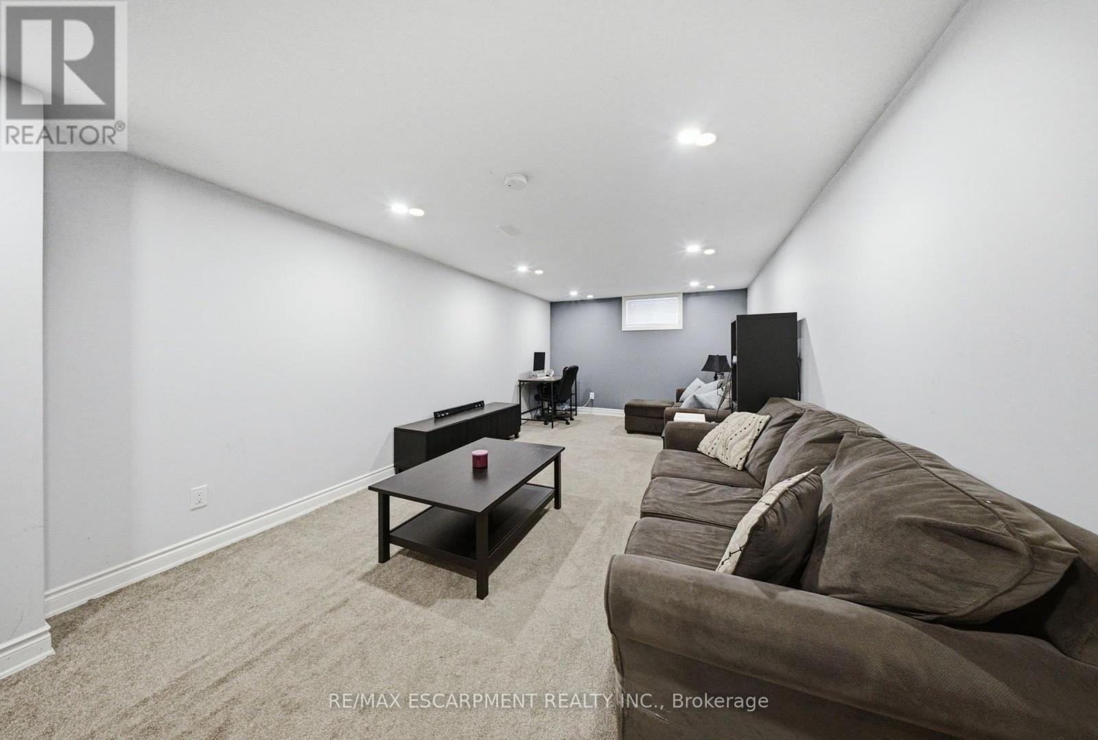 203 West 31St Street, Hamilton, ON - Indoor