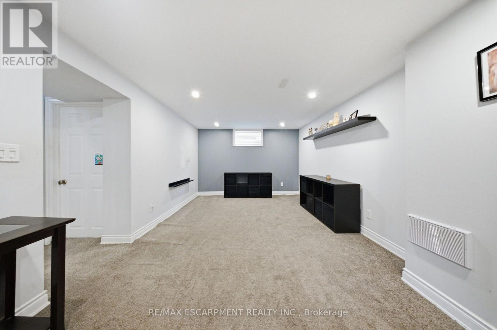 203 West 31St Street, Hamilton, ON - Indoor