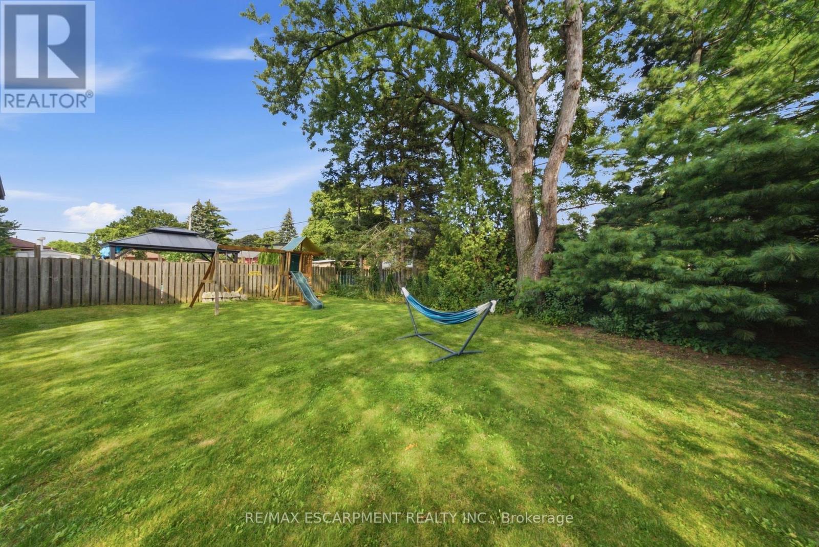 203 West 31St Street, Hamilton, ON - Outdoor With Backyard
